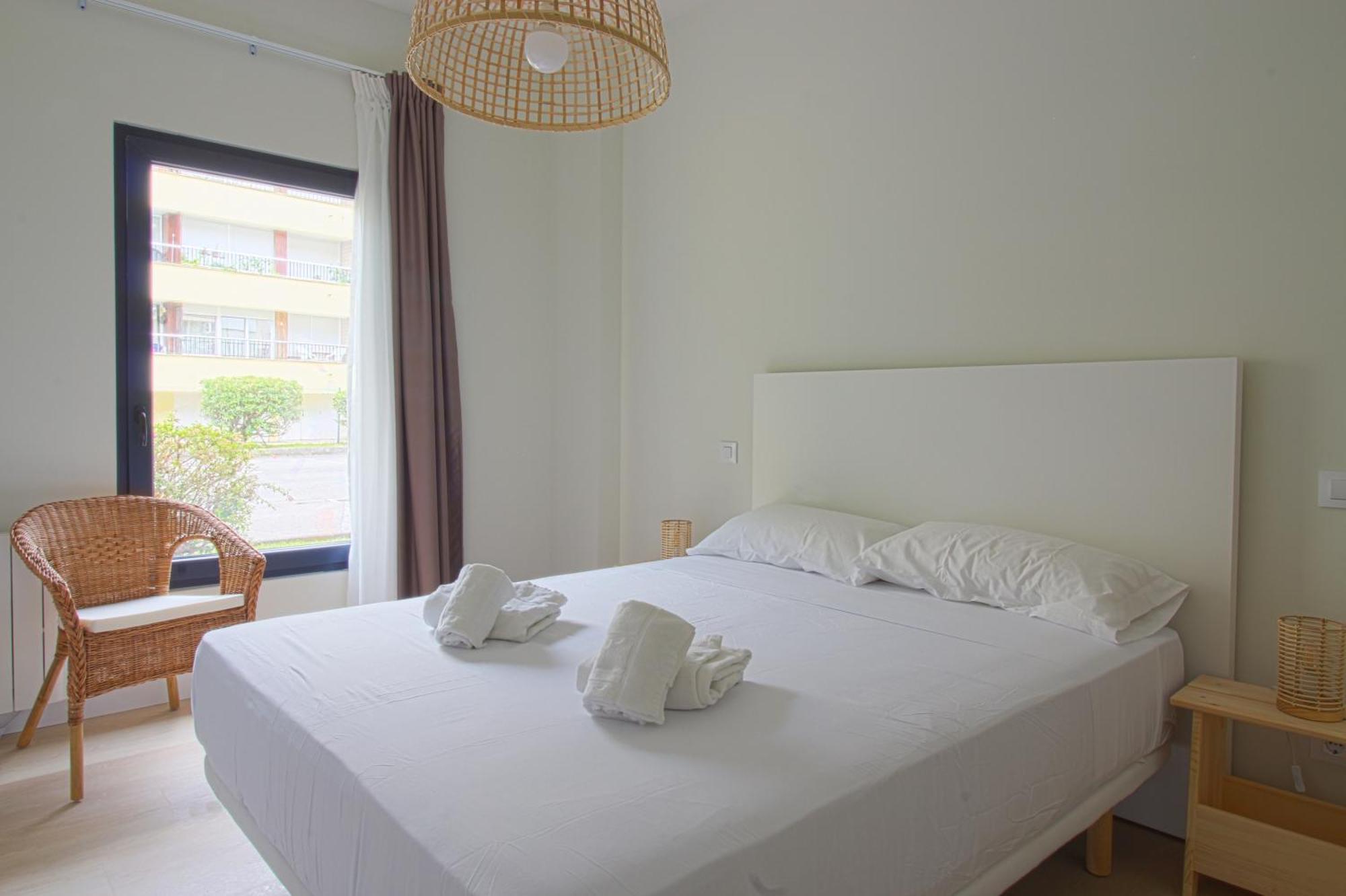 Apartamentos Costa Meron San Vicente De La Barquera Dış mekan fotoğraf