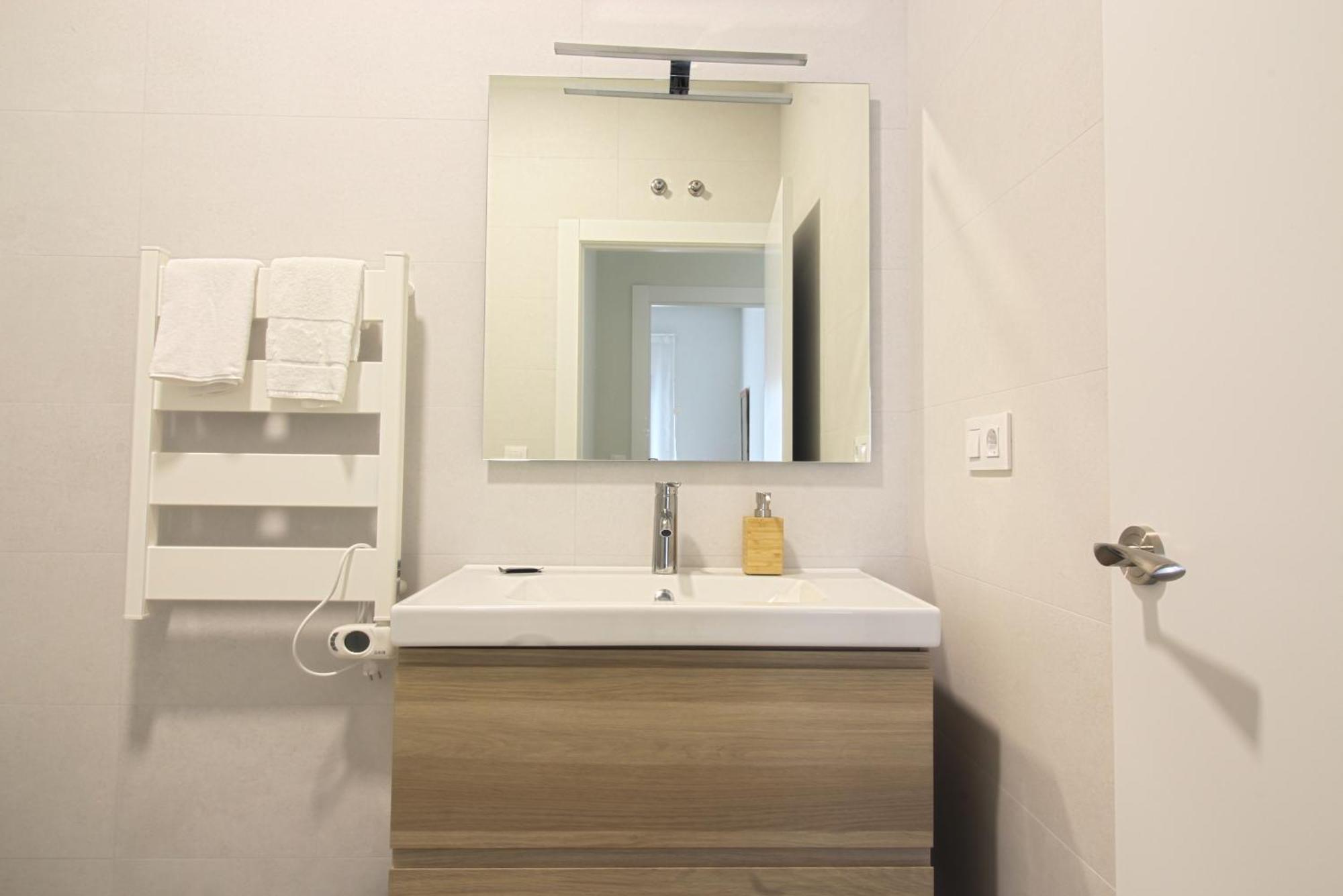 Apartamentos Costa Meron San Vicente De La Barquera Dış mekan fotoğraf