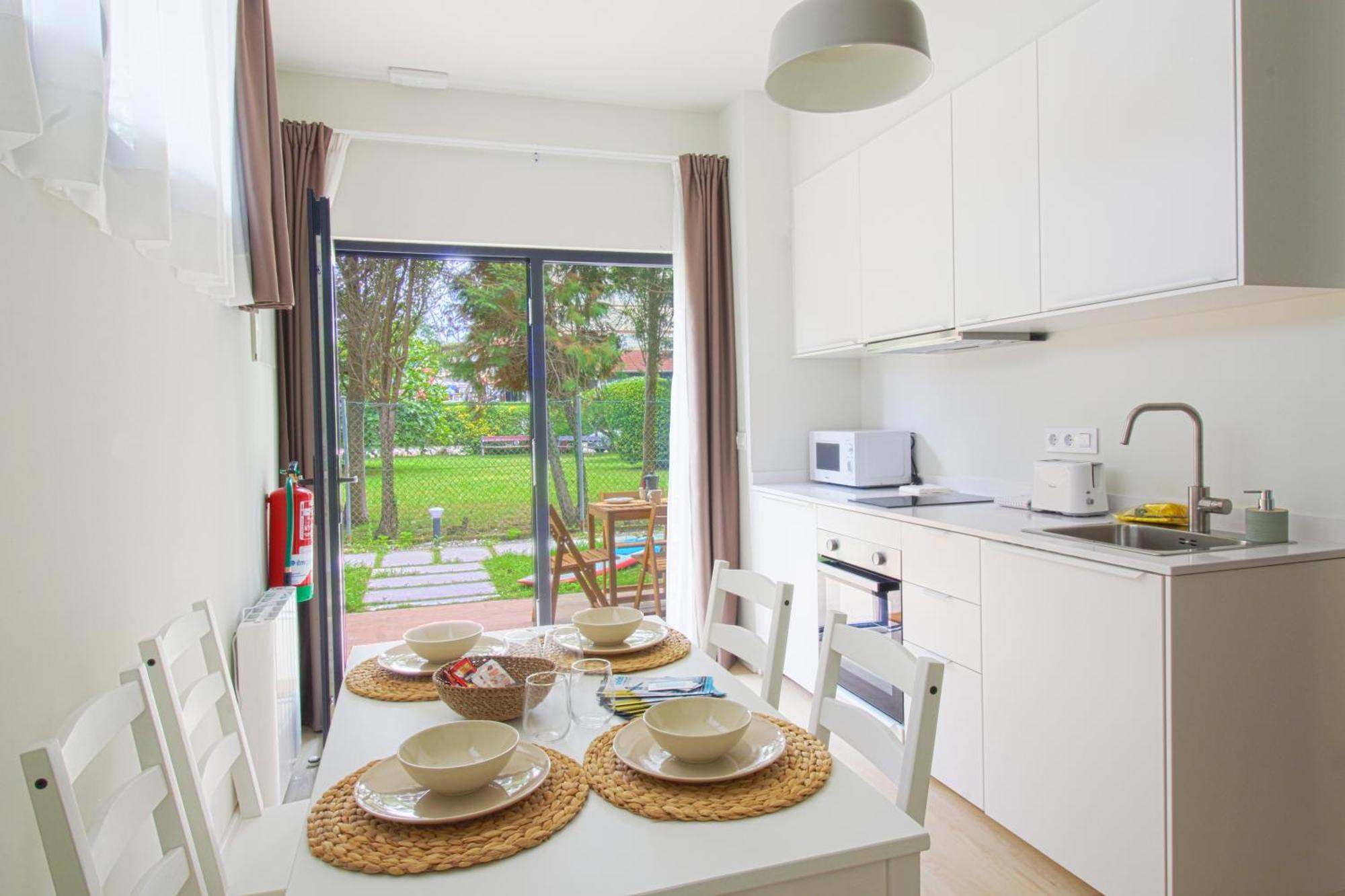 Apartamentos Costa Meron San Vicente De La Barquera Dış mekan fotoğraf