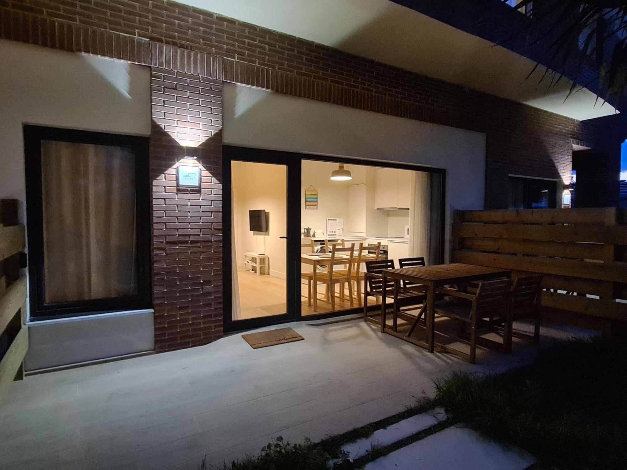Apartamentos Costa Meron San Vicente De La Barquera Dış mekan fotoğraf